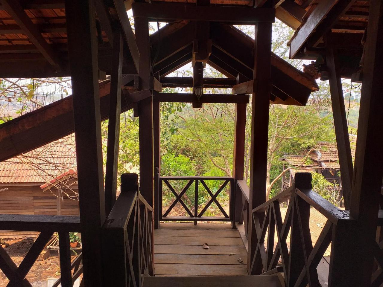 Nature House Eco-Lodge& Trekking Banlung Dış mekan fotoğraf