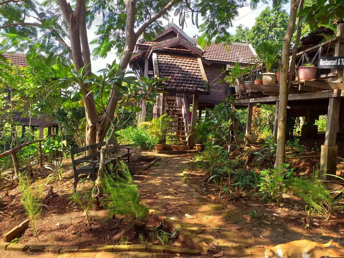 Nature House Eco-Lodge& Trekking Banlung Dış mekan fotoğraf